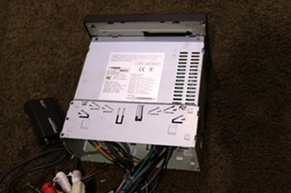 USED M4-LCD MAGNADYNE DISC PLAYER AM/FM/WB RADIO RV PARTS FOR SALE