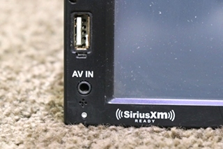 USED M4-LCD MAGNADYNE DISC PLAYER AM/FM/WB RADIO RV PARTS FOR SALE